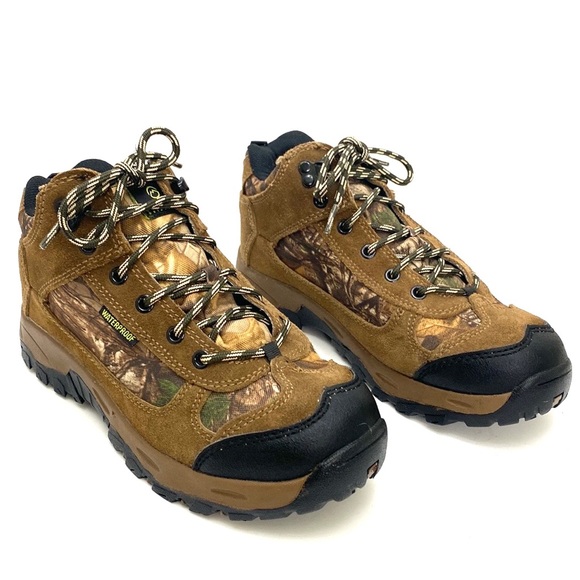 Magellan Outdoors Other - Magellan Boys Run n Gun II Realtree Xtra Camo Waterproof Outdoor Boots